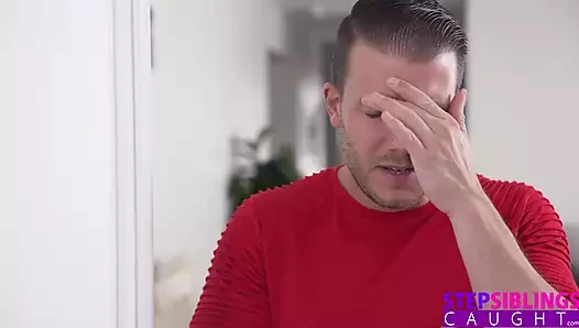 aria valencia üvey kardeşe "işte, bütün gözüm çıplak oluyor" diyor - s22:e5