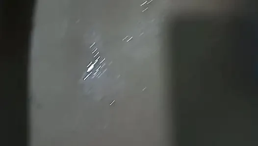 VI не та дырка, Yang Tinitira, Mo