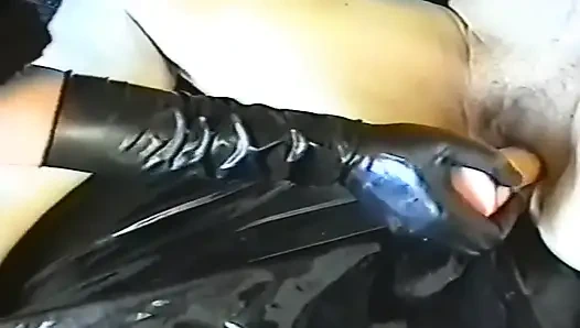 Бабушка наполняется игрушками