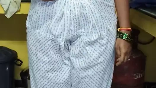 Karımın ateşli vücudu net tamil ses ile ortaya çıkarıyor