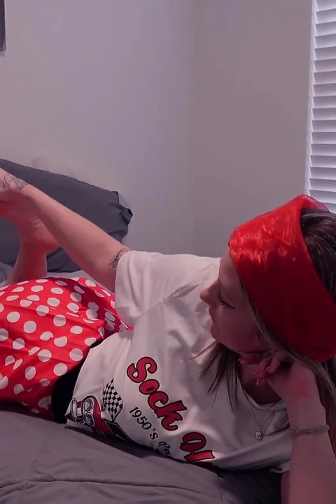 Peyton'ın 50'lerin ateşli ayaklarına tapma bakış açısı adanmışlığı bekliyor!