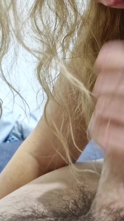 Üvey Annem Bana Hayatımın En Iyi Oral Seksini Yaptı!