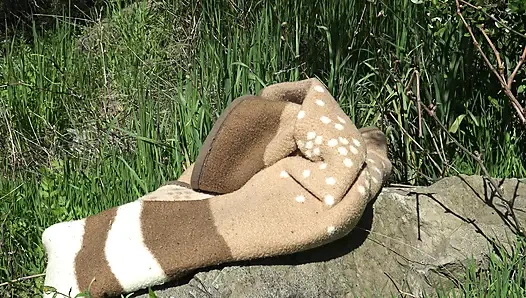 Amerikalı orta yaşlı seksi kadın kıllı amının içine boşalmanı istiyor - lütfen beni açık havada herkesin içinde sik