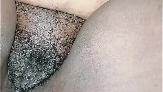 Şişman siyah amcık parmaklanıyor