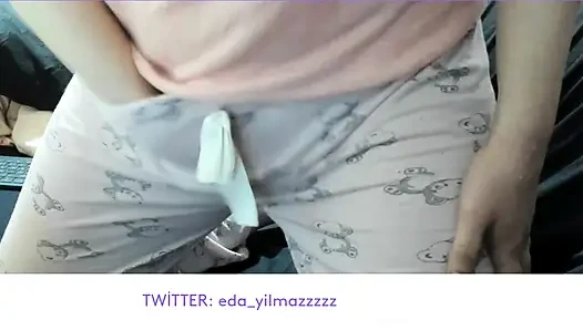 MASTÜRBASYON PIJAMA - AMCıĞıNı PIJAMAYLA OVUYOR