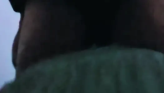 Pinay minyon umumi banyoda sikiliyor hala inliyor ve edepsizce konuşuyor