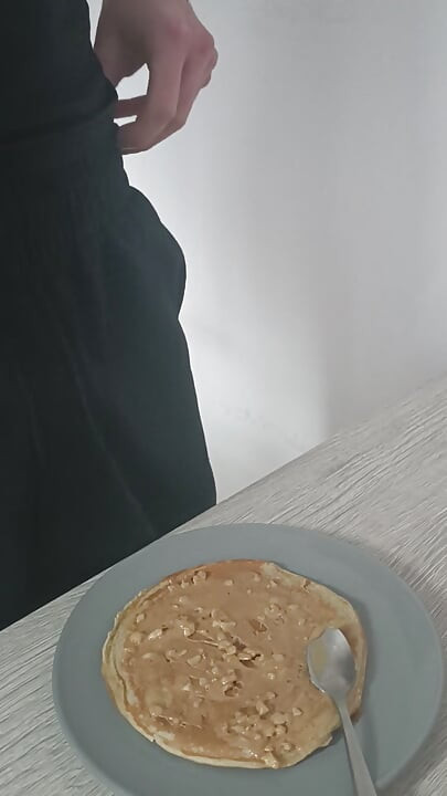 El Serbest Pankek İçine Boşalma