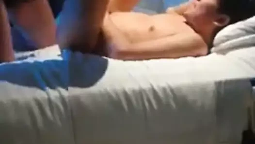 turist baba bir otelde onun Asya twink üreme