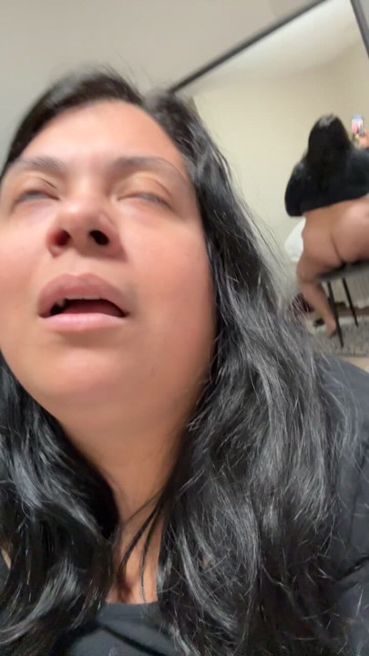 Latina orospu Daddy'si için 10 inçlik BBC dildoya biniyor