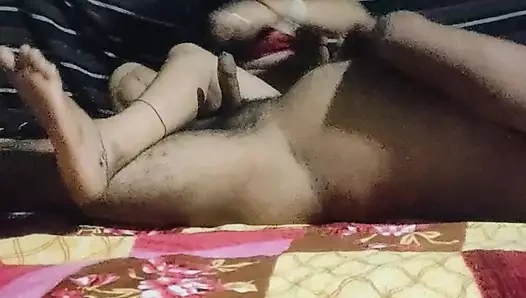 Hintli Bengalli kadın bikinili sikiş videosu