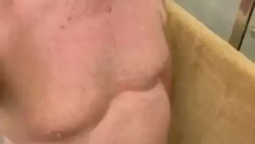 Küçücük çük işemek