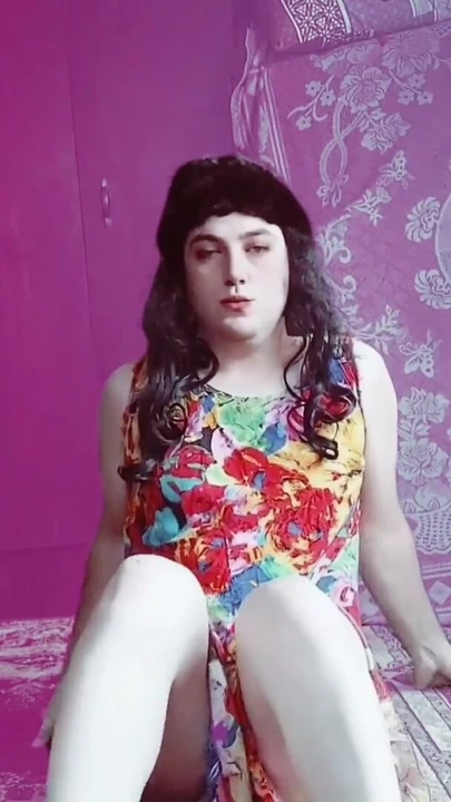 CrossdresserKitty'nin Sansürsüz Sıcak Youtube Videoları | Klip 1