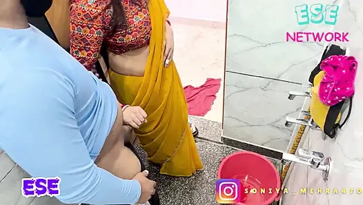 Pyari bhabhi Ne Muth Marte hue Bathroom dekh liya aur lapak le mera lund bhi leliya