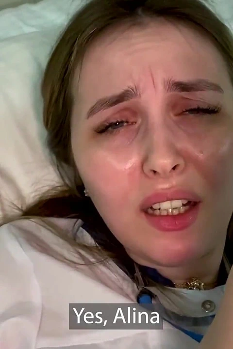 Özel klinik hastası evli hemşireyi amından ve götünden sikiyor. ... Tly, deliği karıştırdın ve ikincisi, bir kocam var!