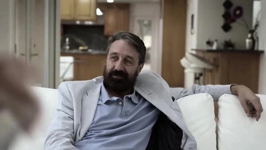 Saf tabu - gergin genç üvey babanın kalitesiz arkadaşı tarafından becerdin