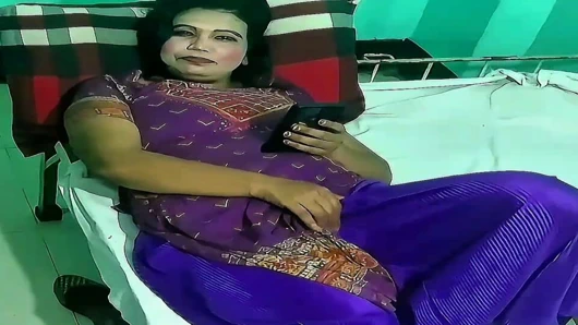 HINTLI BÜYÜK MEMELI YENGE GÜNLÜK SEKS YAPıYOR