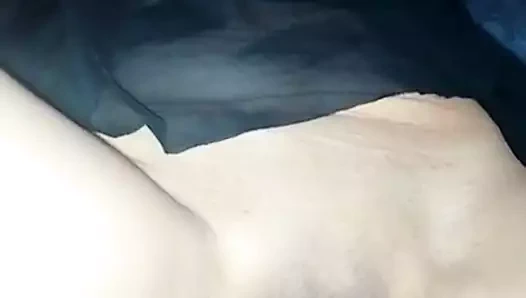 Evli kadın siyah iç çamaşırlı