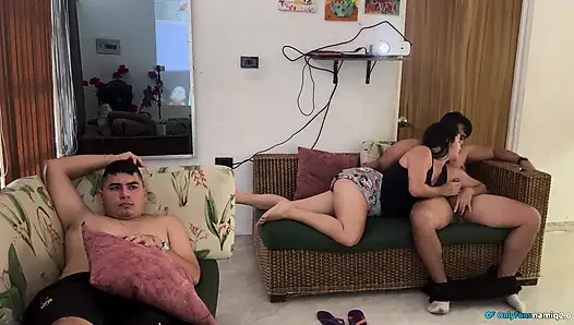 Мачеха, мой друг там, ты хочешь мой член в твой рот и сперма на мне???!!!!