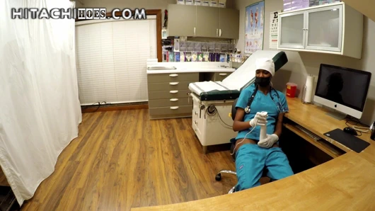 Gece vardiyası hemşire Jewel'in hitachihoescom'daki hastaları görmeye dönmeden önce hitachi sihirli değnek orgazmına ve kestirmeye ihtiyacı var!