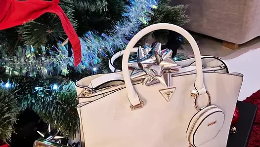 Olgun kadınlar on sekizinci doğum günlerini defalarca kutlamayı seviyor