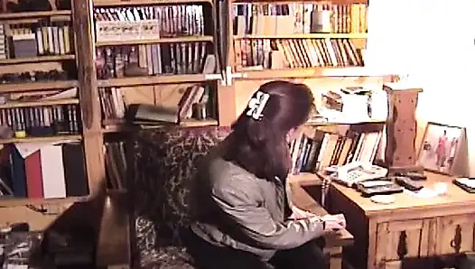 Egzotik orta yaşlı seksi kadın yaraksız gün geçemiyor