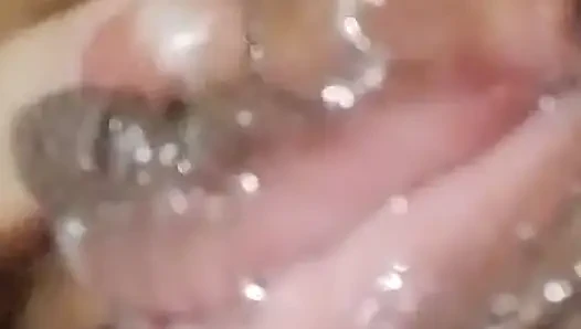 Ne kadar lezzetli ıslanıyorum