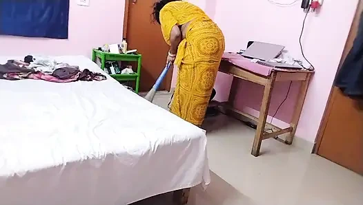 Patron güzel hizmetçisini sikmek istiyor, şimdi ne yapacak?