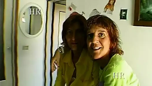 Temizlikçi kadın da yarağı nasıl sikeceklerini çok iyi biliyor - seks