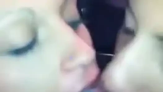 iki kafa