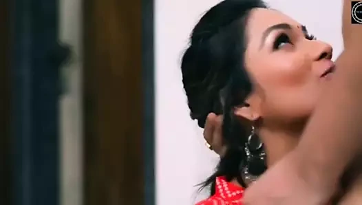 Bhabhi chudi devar se khne lagi bhaiya ka chota lund h