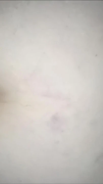 Büyük yuvarlak ganimet ile Milf anal yapar. | Klip 1