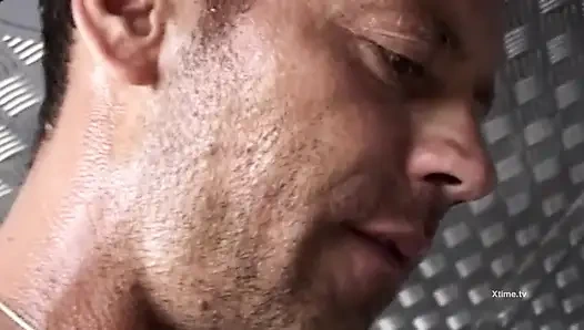 Motokros'ta bir gün iyi bir sikişe dönüşüyor