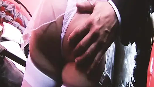 Amcık festivali sahne 4_busty iç çamaşırlı sarışın orta yaşlı seksi kadınlar çifte penetrasyonlu grup seks yapıyor