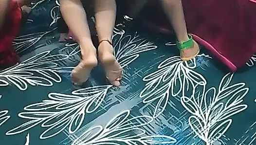 Desi bhabhi ke sath chudai maja a Gaya