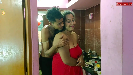 Aldatan evli kadın sevgilisiyle seks yapıyor! Viral ev yapımı seks