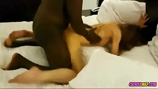 Aldatılan orta yaşlı seksi kadın - aldatan evli kadın