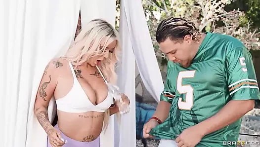 Karısının sinsi egzersiz arkadaşı jaz jizzes brazzers