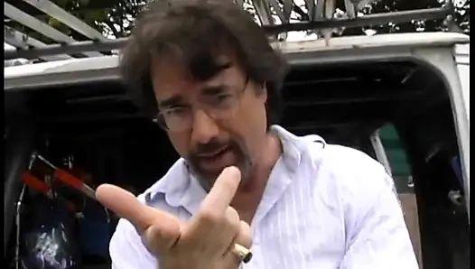 Erkek ve kadın porno yıldızları kamera arkası film hakkında konuşuyor