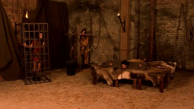 En iyi grup seks!! Sürtük fahişeler için en sert yaraklar beşli en ateşli seks cilt 3