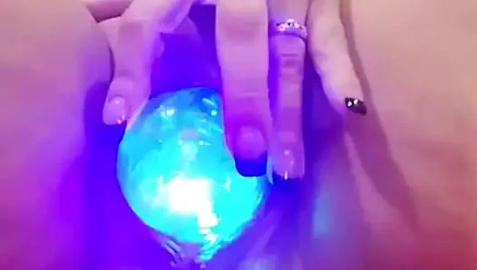 Sihirli toplar eğlenceli ve yaramaz