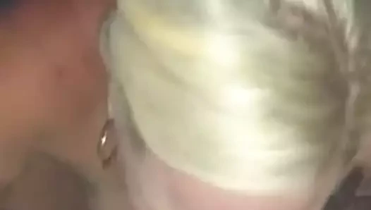 Güzel bir horoz emmek!