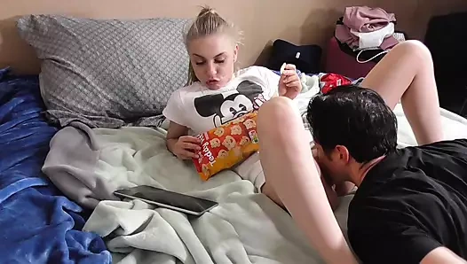 Velet kızın baskın yalama