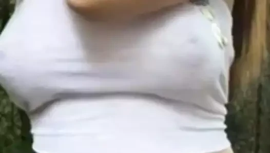 Emma thomas burada.. seksi vücudumu görün..