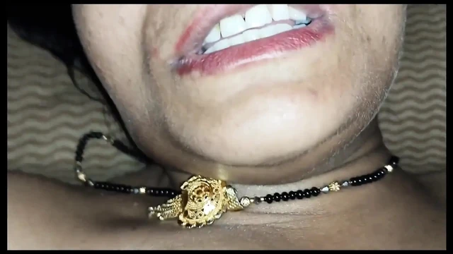 Дези Radha Bhabhi трахается с соседом