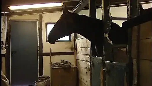 Olgun ve kızı amcık yalıyor