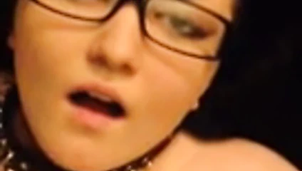 Meme sikme ve oral seks