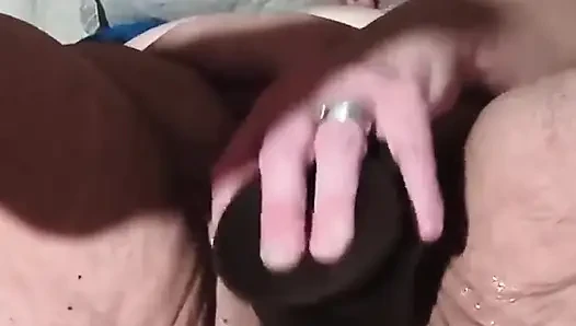 Bir tisket bir tasket küçük sepetiyle oynayacak
