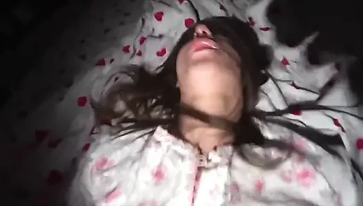 Gerçek aldatma. Arkadaşlarım sırayla karımın götünü sikiyor