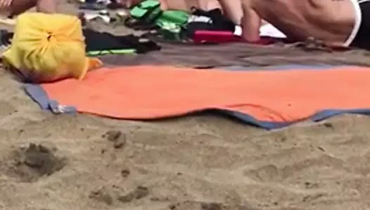 Siktir et içinde kamu üzerinde bir plaj