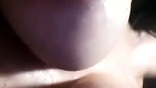 Katia İtalyan milf sıçrayan göğüsler